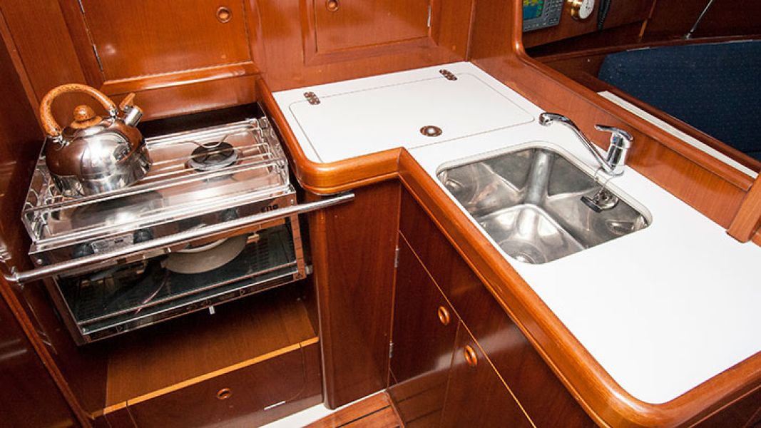 Oceanis Clipper 331
