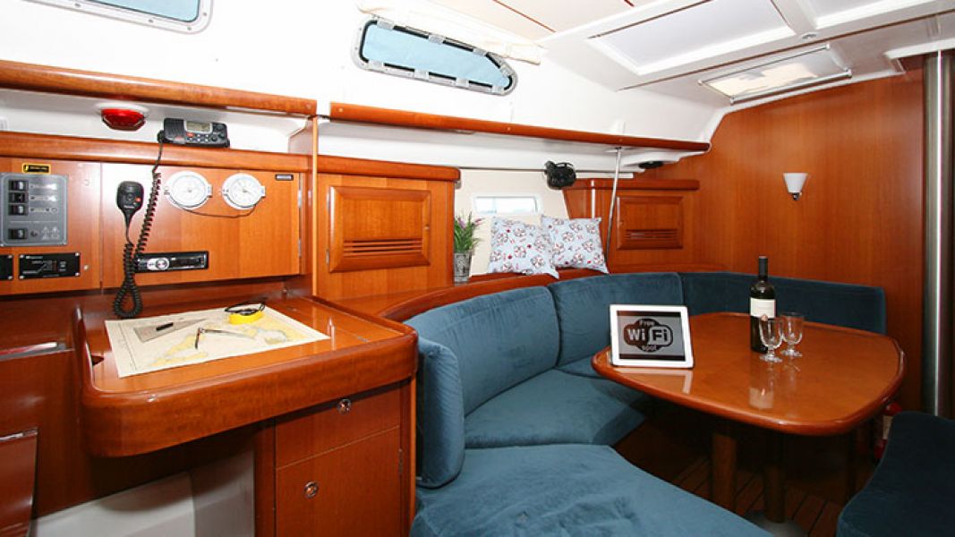 Oceanis Clipper 393
