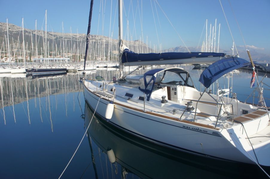 Salona 45