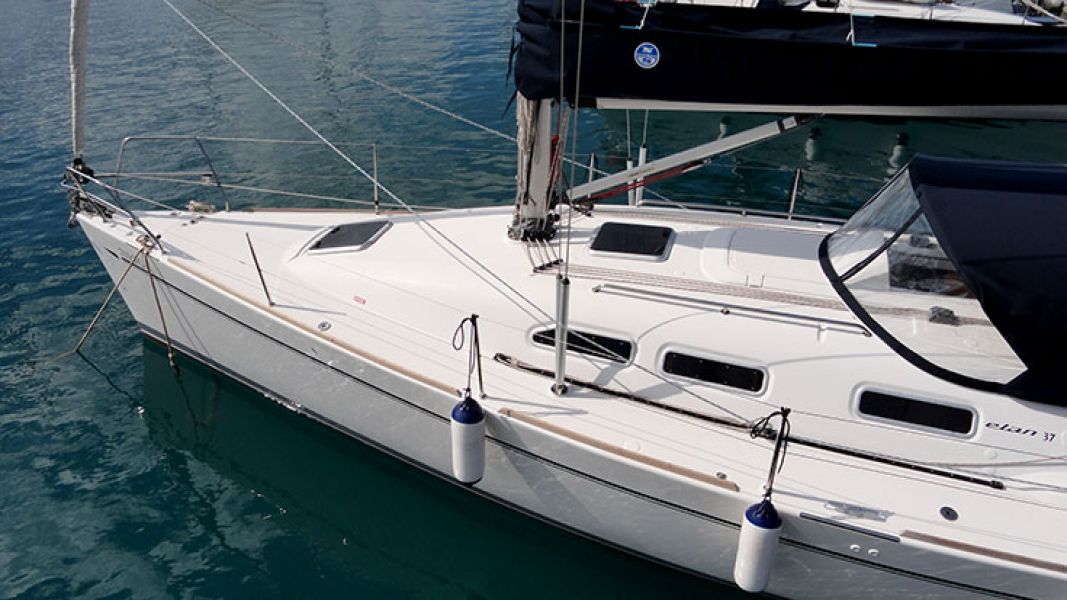 Elan 37