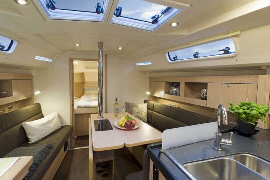 Hanse 345