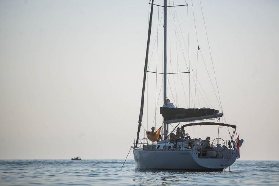 Salona 44