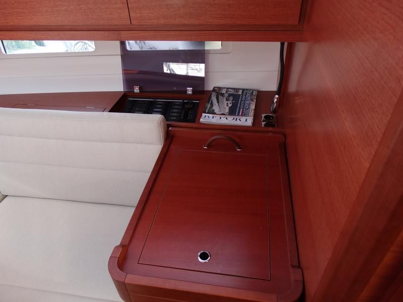 Dufour 382 GL