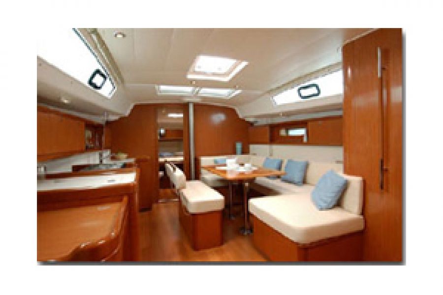 Oceanis 43