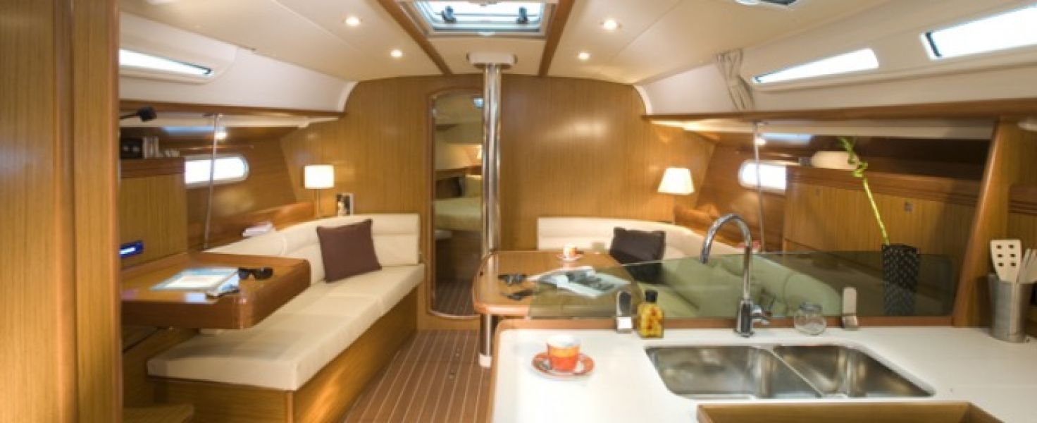 Sun Odyssey 42i