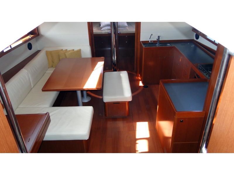 Oceanis 48