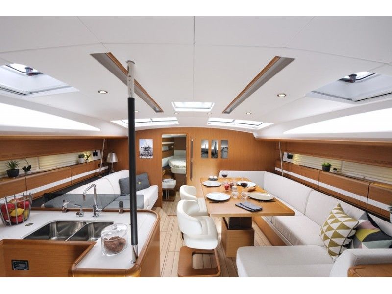 Jeanneau 53