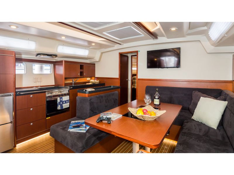 Hanse 505