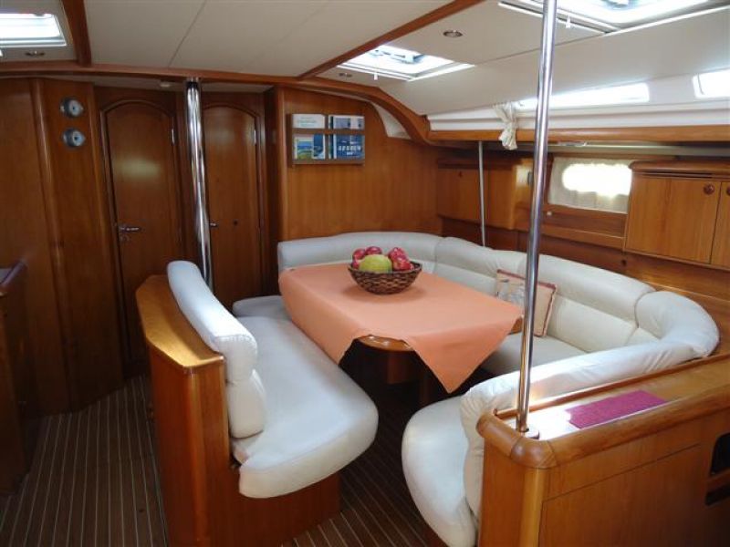 Sun Odyssey 49