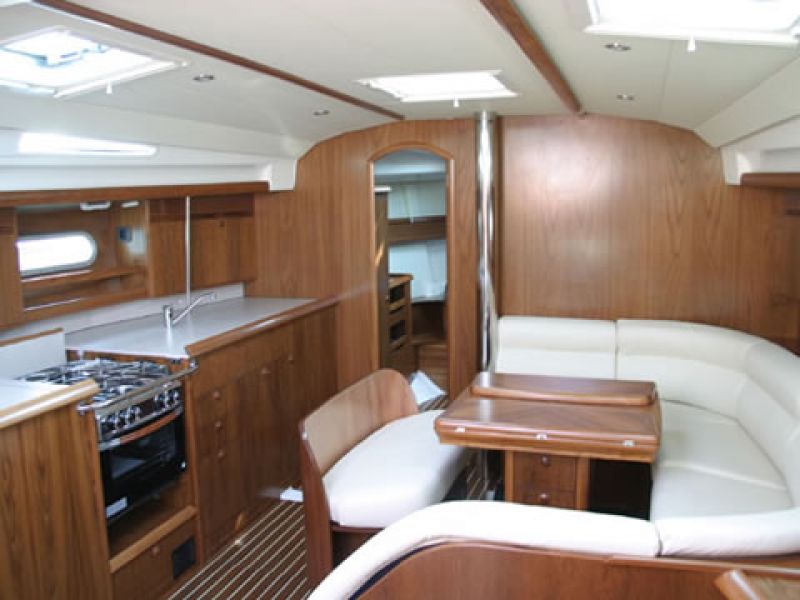 Sun Odyssey 45