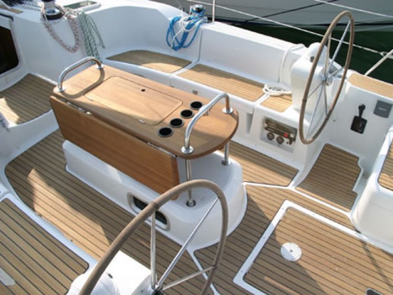 Sun Odyssey 45