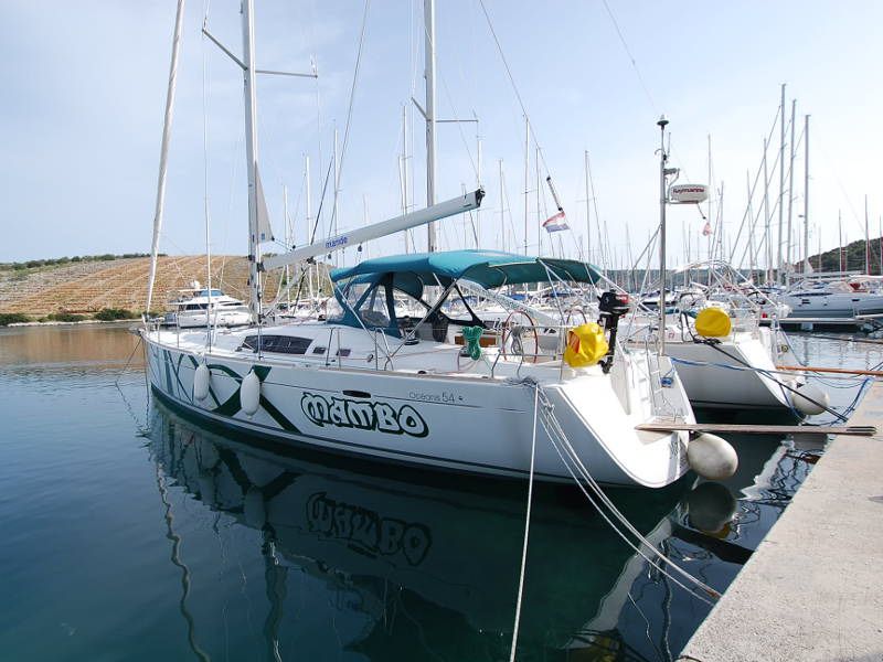 Oceanis 54