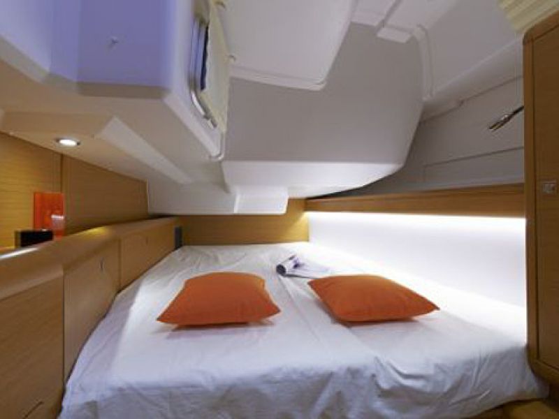 Sun Odyssey 469