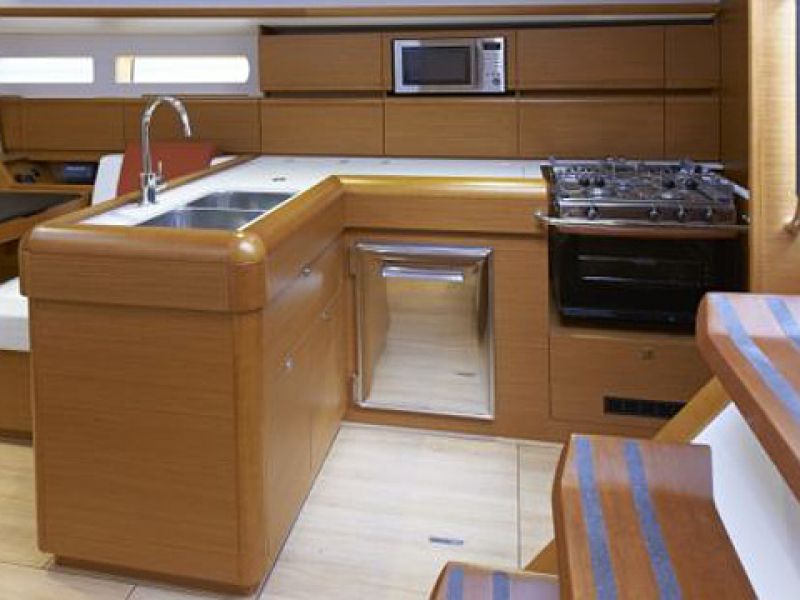 Sun Odyssey 469