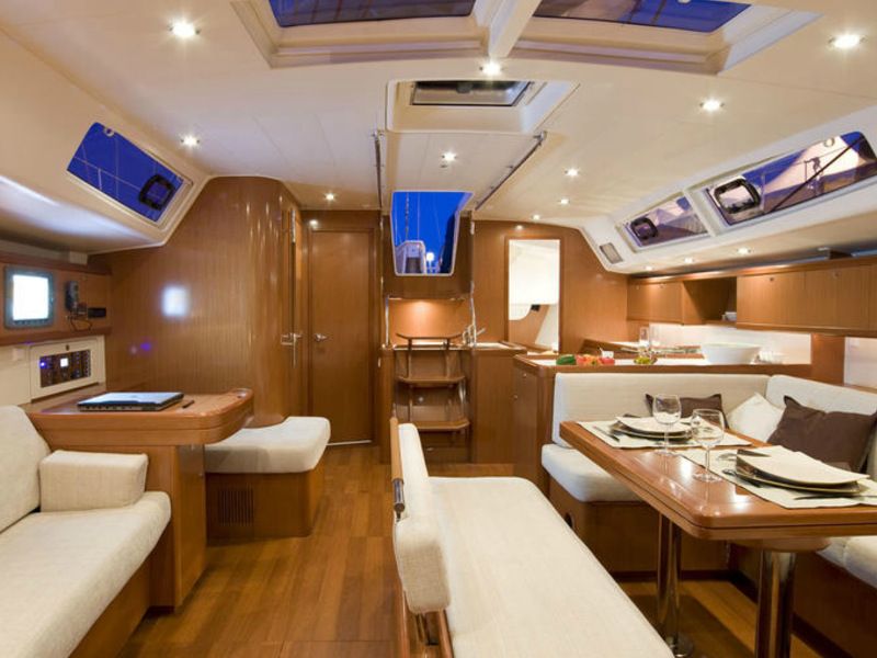 Oceanis 54