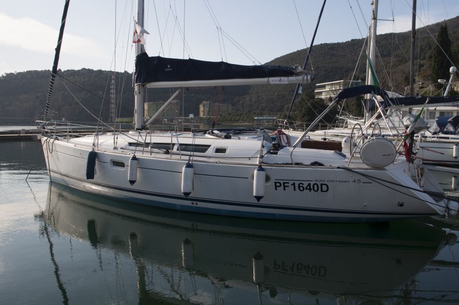 Sun Odyssey 45