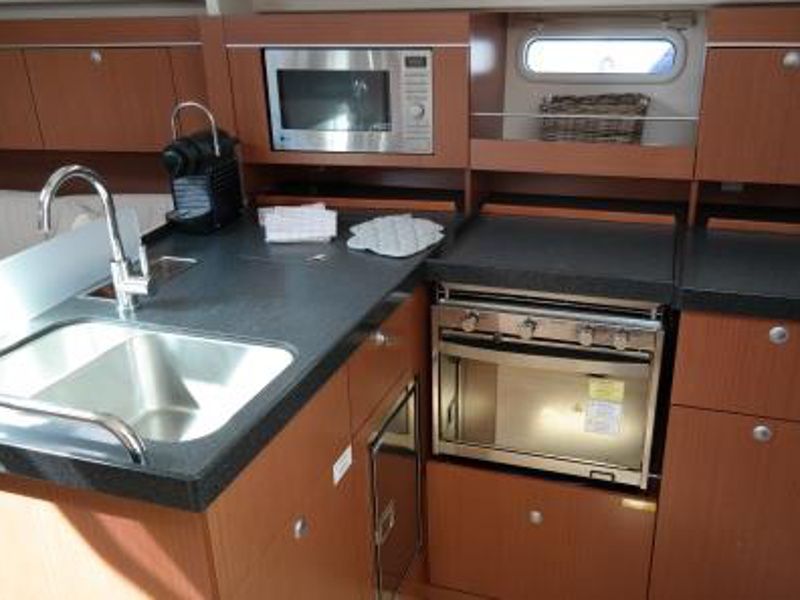 Hanse 415