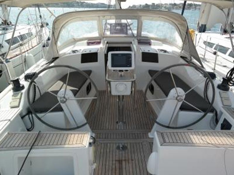 Hanse 415