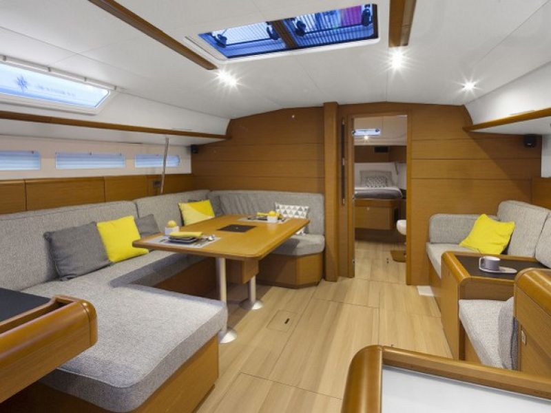 Jeanneau 519