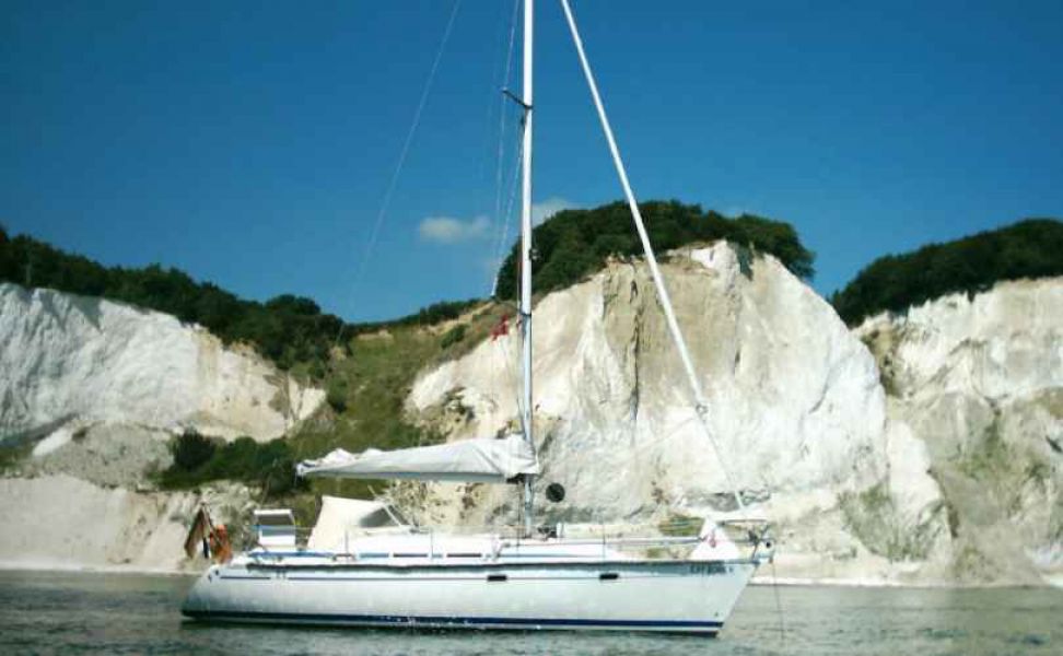 Bavaria 33