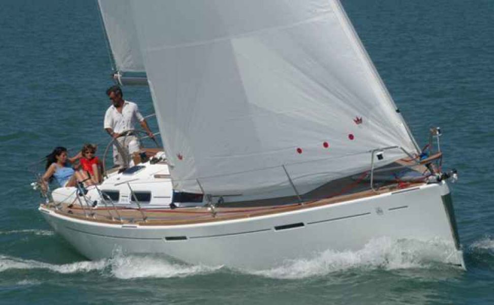 Dufour 365