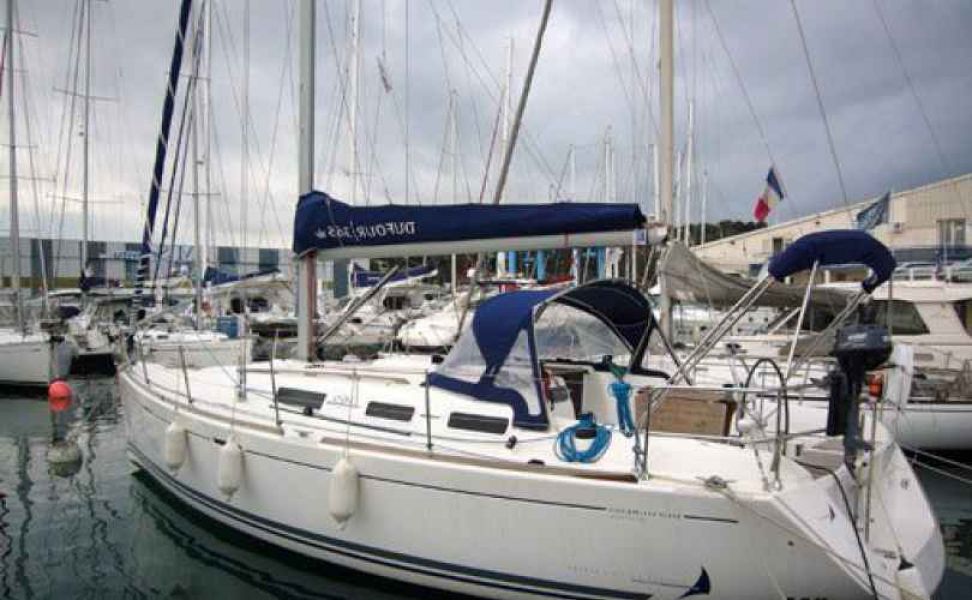 Dufour 365