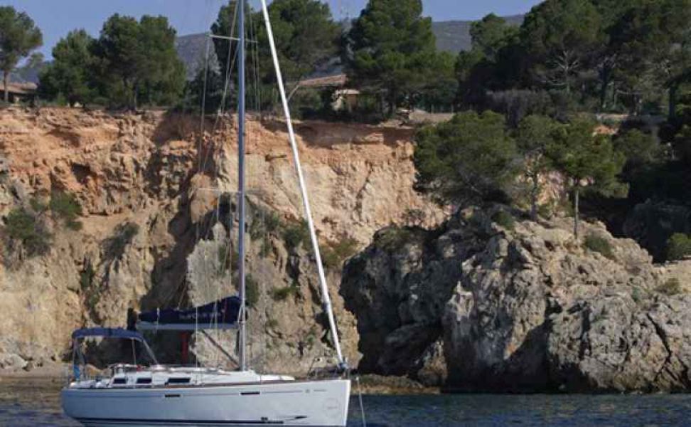Dufour 365