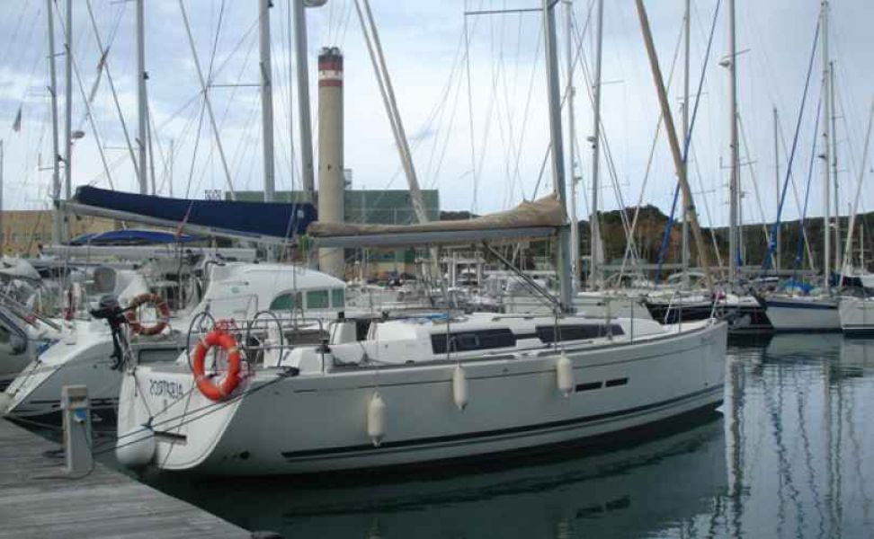 Dufour 375