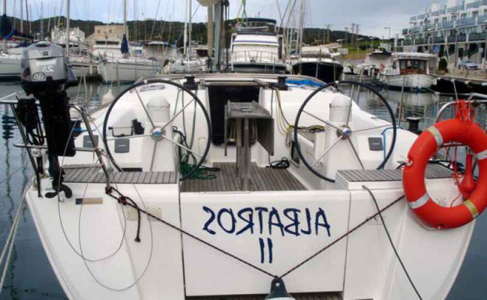 Dufour 375