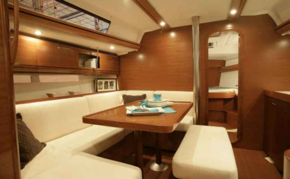 Dufour 405