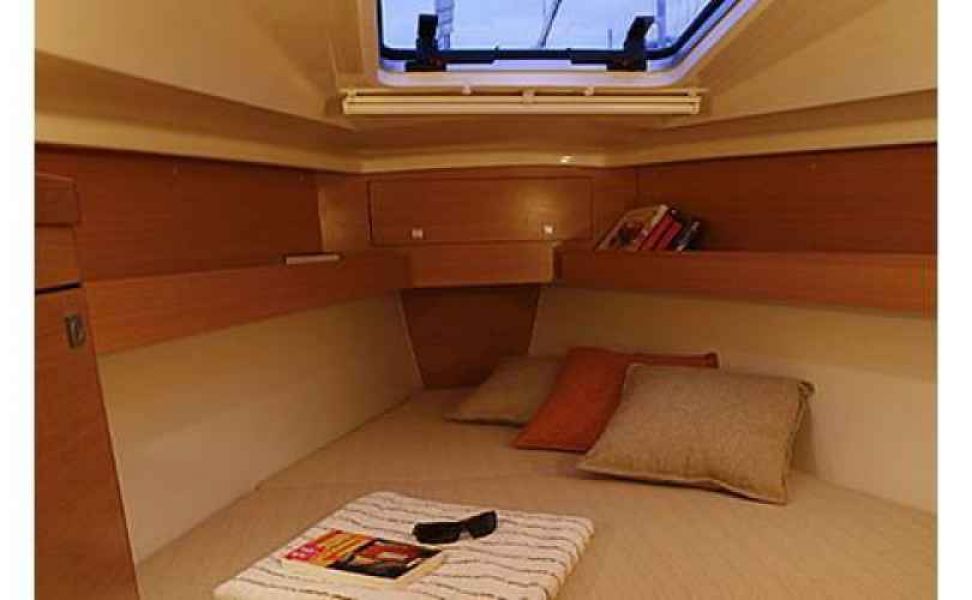 Elan 340