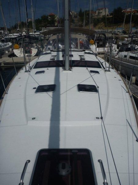 Jeanneau 53 - 5 + 1 cab