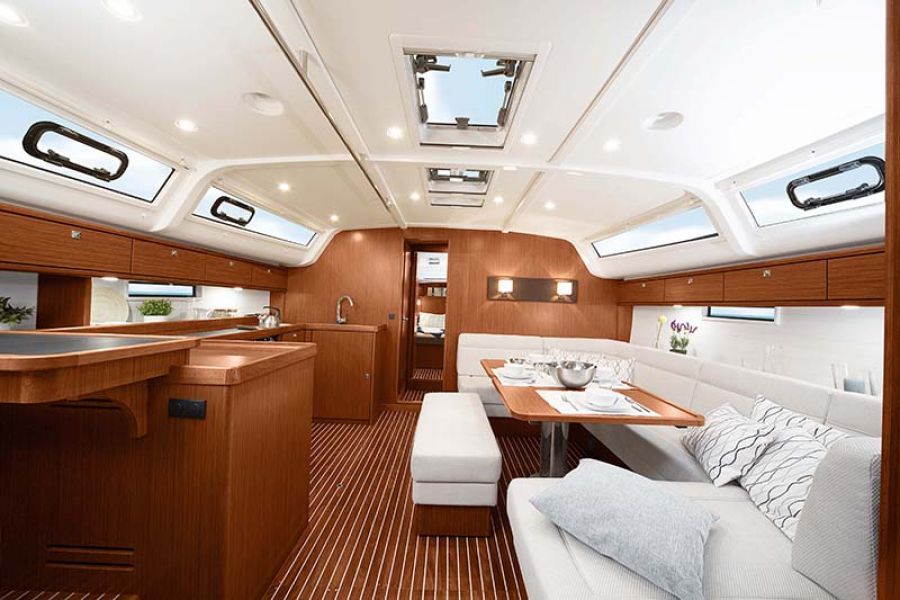 Bavaria Cruiser 51