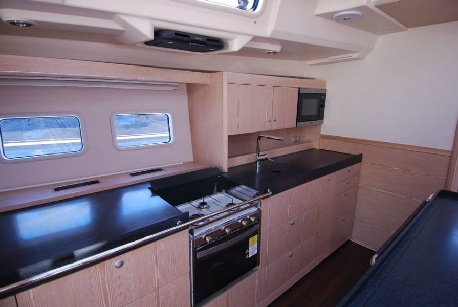 Hanse 575