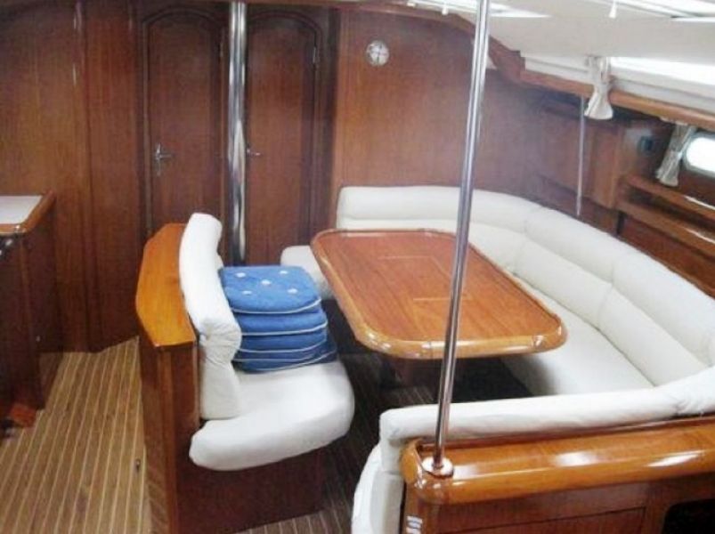 Sun Odyssey 49