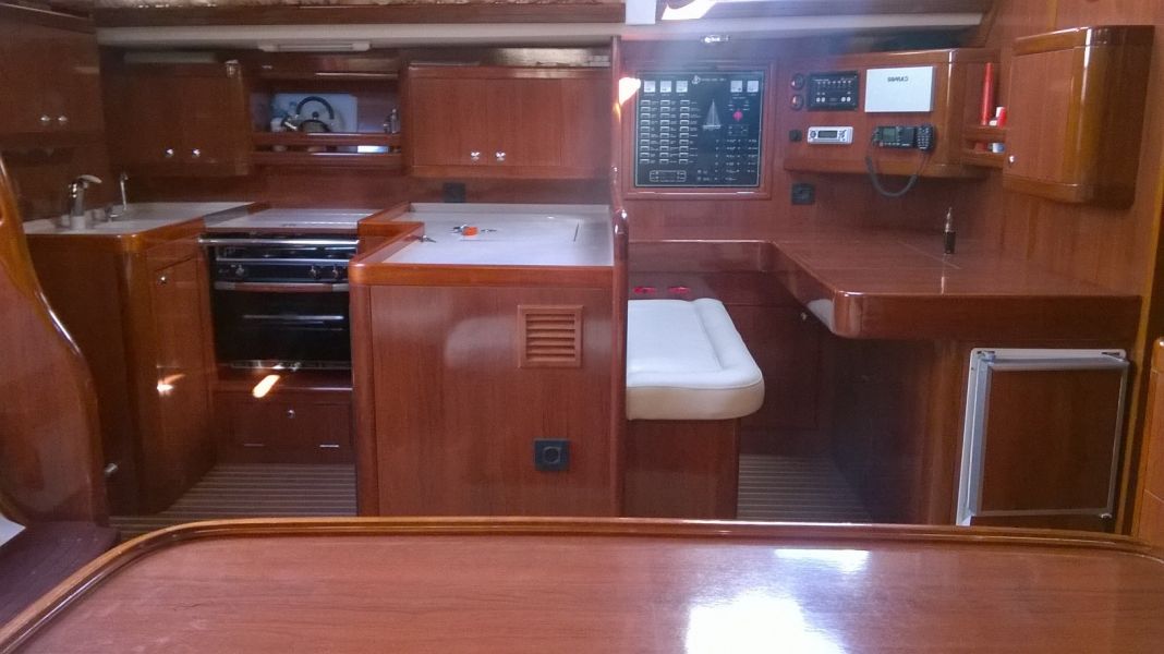 Ocean Star 561 - 6 cab