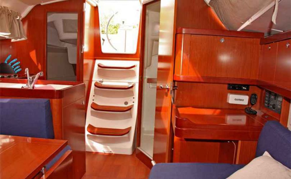 Oceanis 34