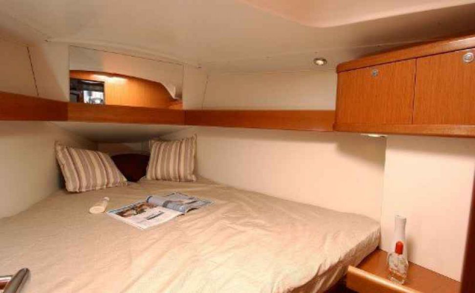 Oceanis 34