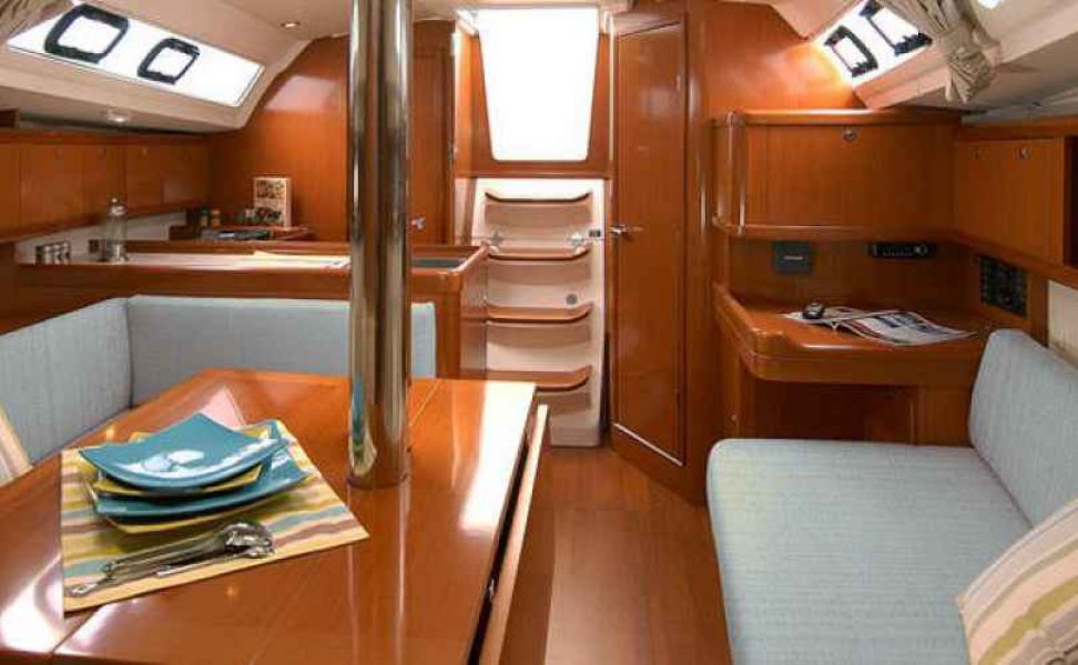 Oceanis 34