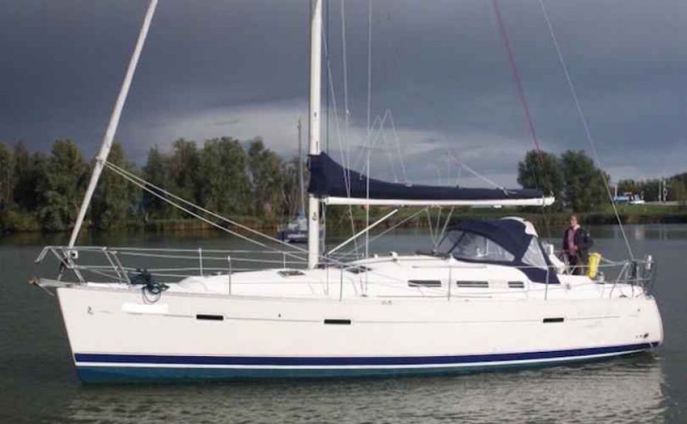 Oceanis 373