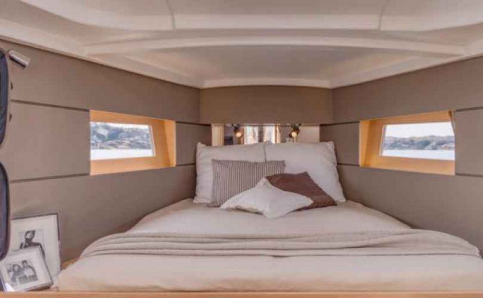 Oceanis 38