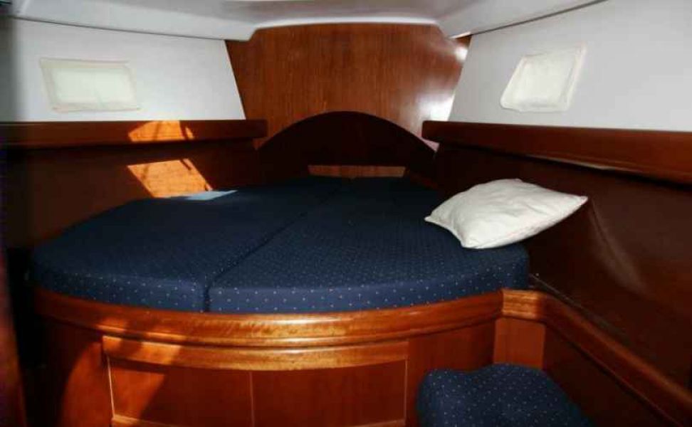 Oceanis 423