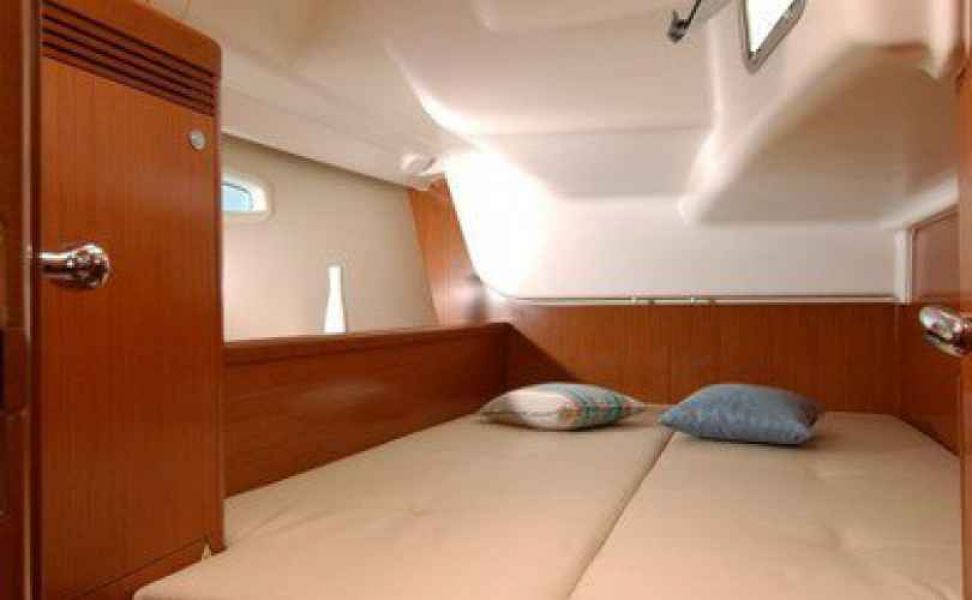Oceanis 43