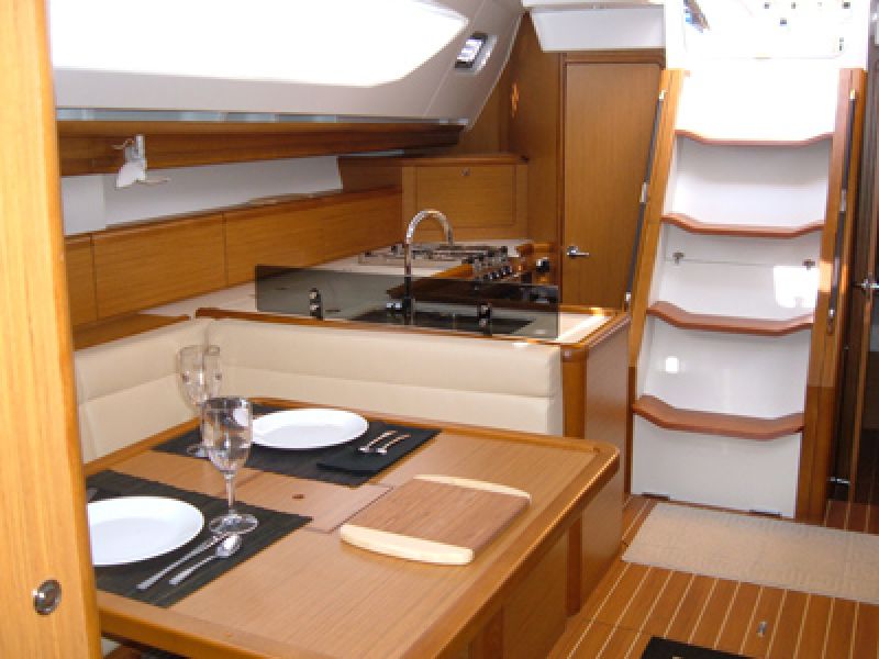 Jeanneau 45DS