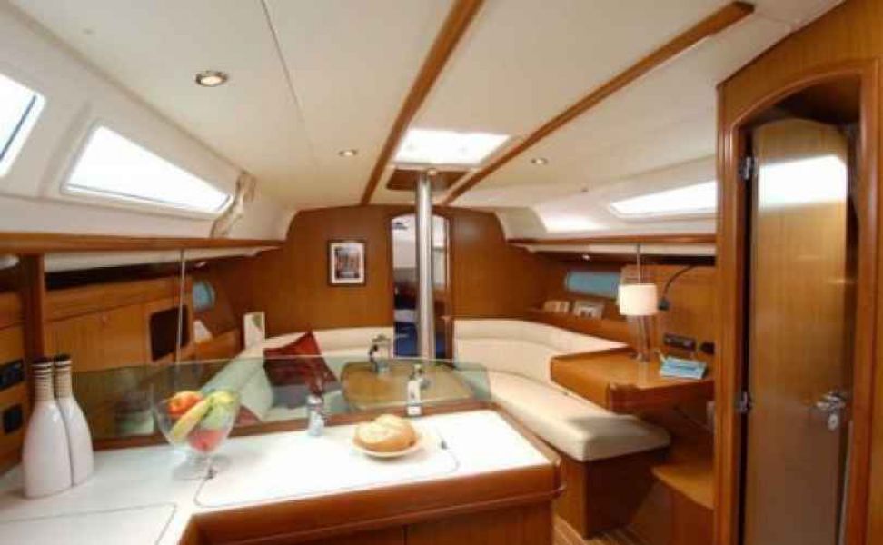Sun Odyssey 36i