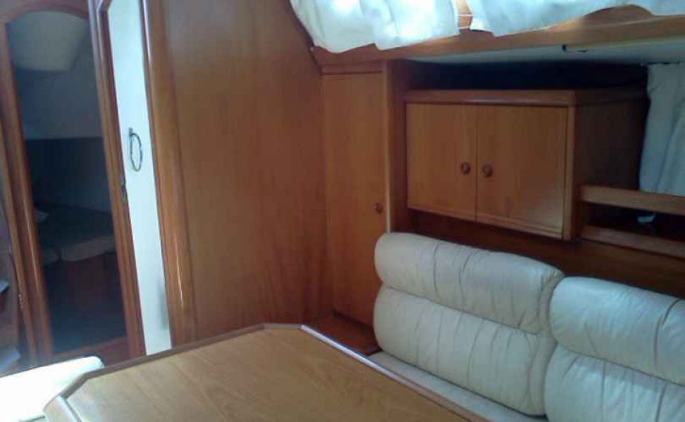 Sun Odyssey 42.2