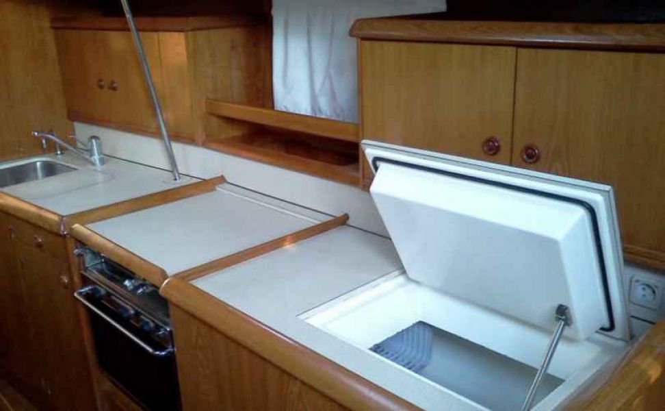 Sun Odyssey 42.2