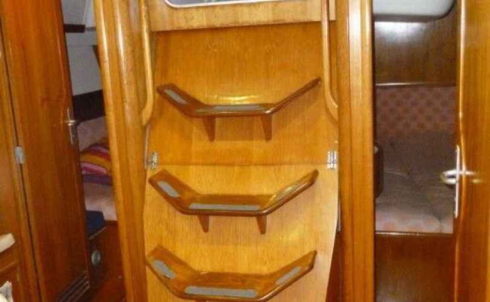 Sun Odyssey 42