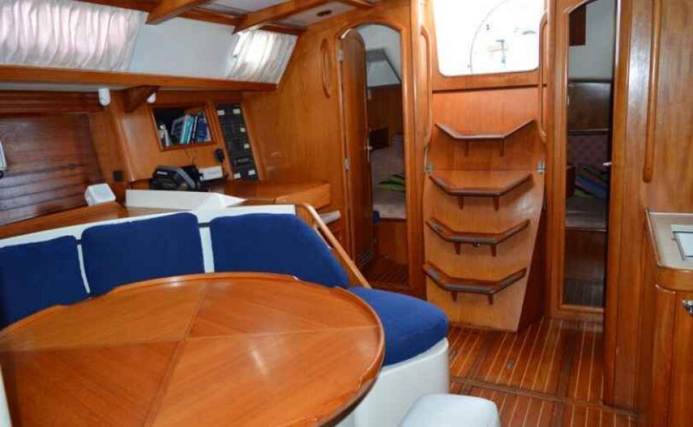 Sun Odyssey 42