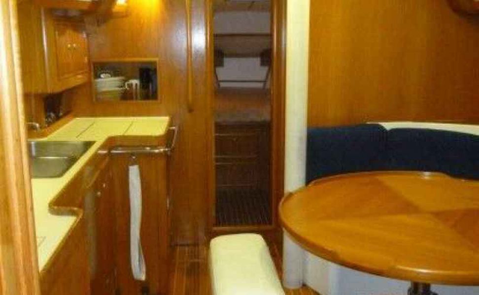 Sun Odyssey 42